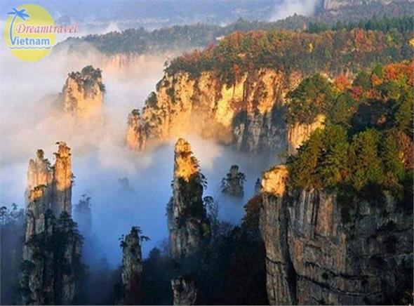 Tour du lịch TRƯƠNG GIA GIỚI và PHƯỢNG HOÀNG CỔ TRẤN - PHÙ DUNG TRẤN (6 ngày 5 đêm) Tour du lịch TRƯƠNG GIA GIỚI và PHƯỢNG HOÀNG CỔ TRẤN - PHÙ DUNG TRẤN (6 ngày 5 đêm)